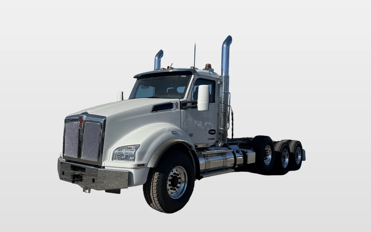 2026 Kenworth T880 - image 1