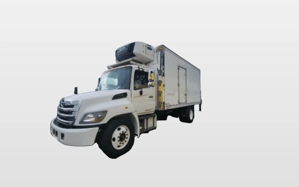 2016 Hino 268 - image 1