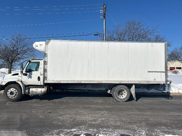 2019 International MV - image 4