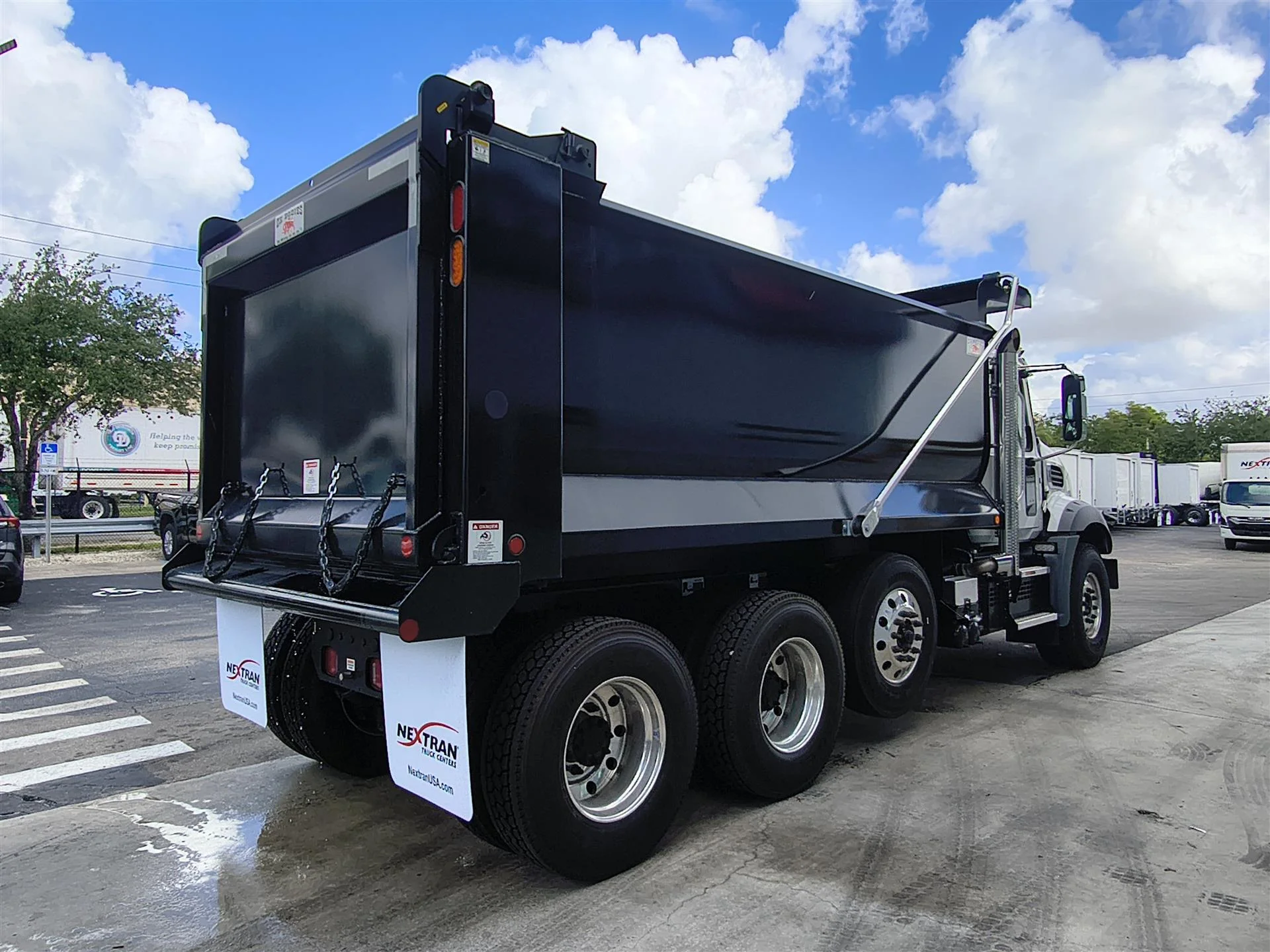 2026 Mack Granite in Fort Lauderdale, FL — photo 4