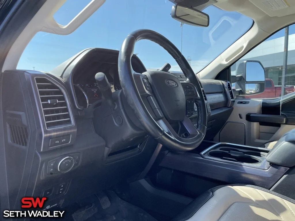 2020 Ford — photo 16