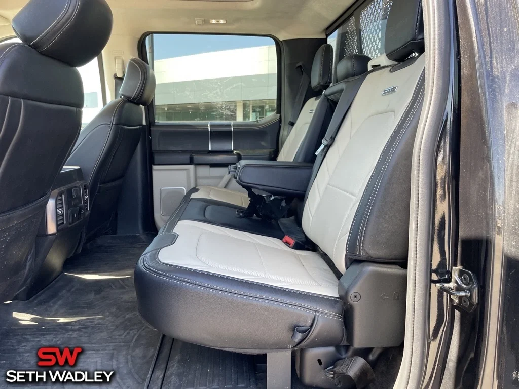 2020 Ford — photo 22