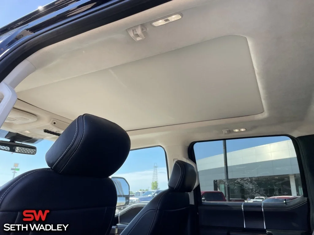 2020 Ford — photo 24