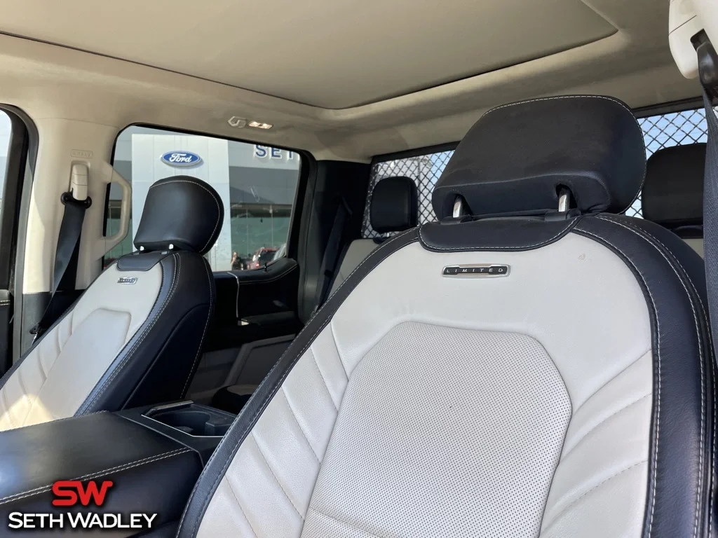 2020 Ford — photo 15