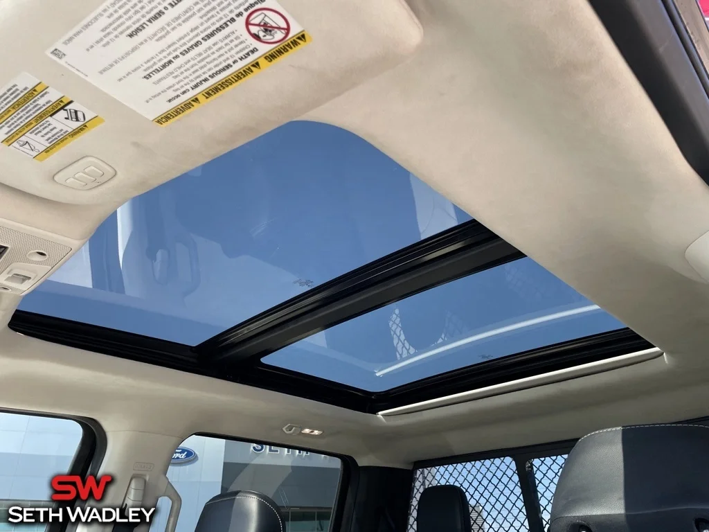 2020 Ford — photo 25