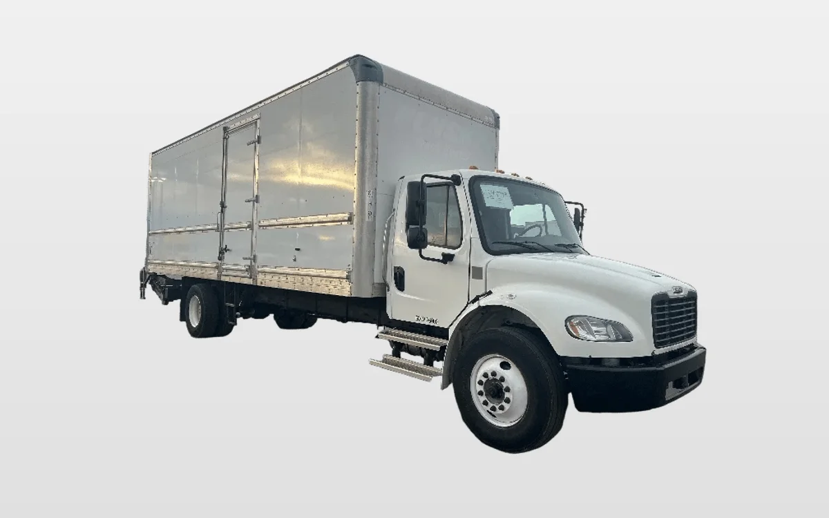 2022 Freightliner M2 106 - image 1