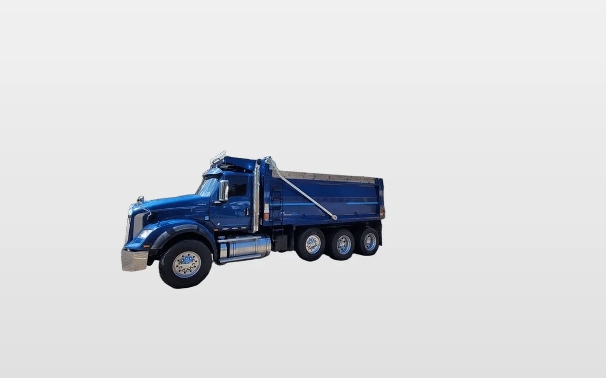 2023 International HX - image 1