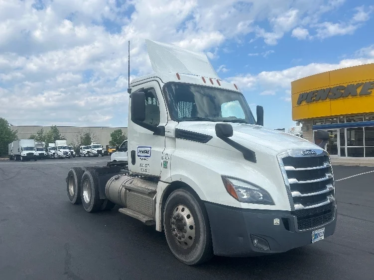 2020 Freightliner Cascadia