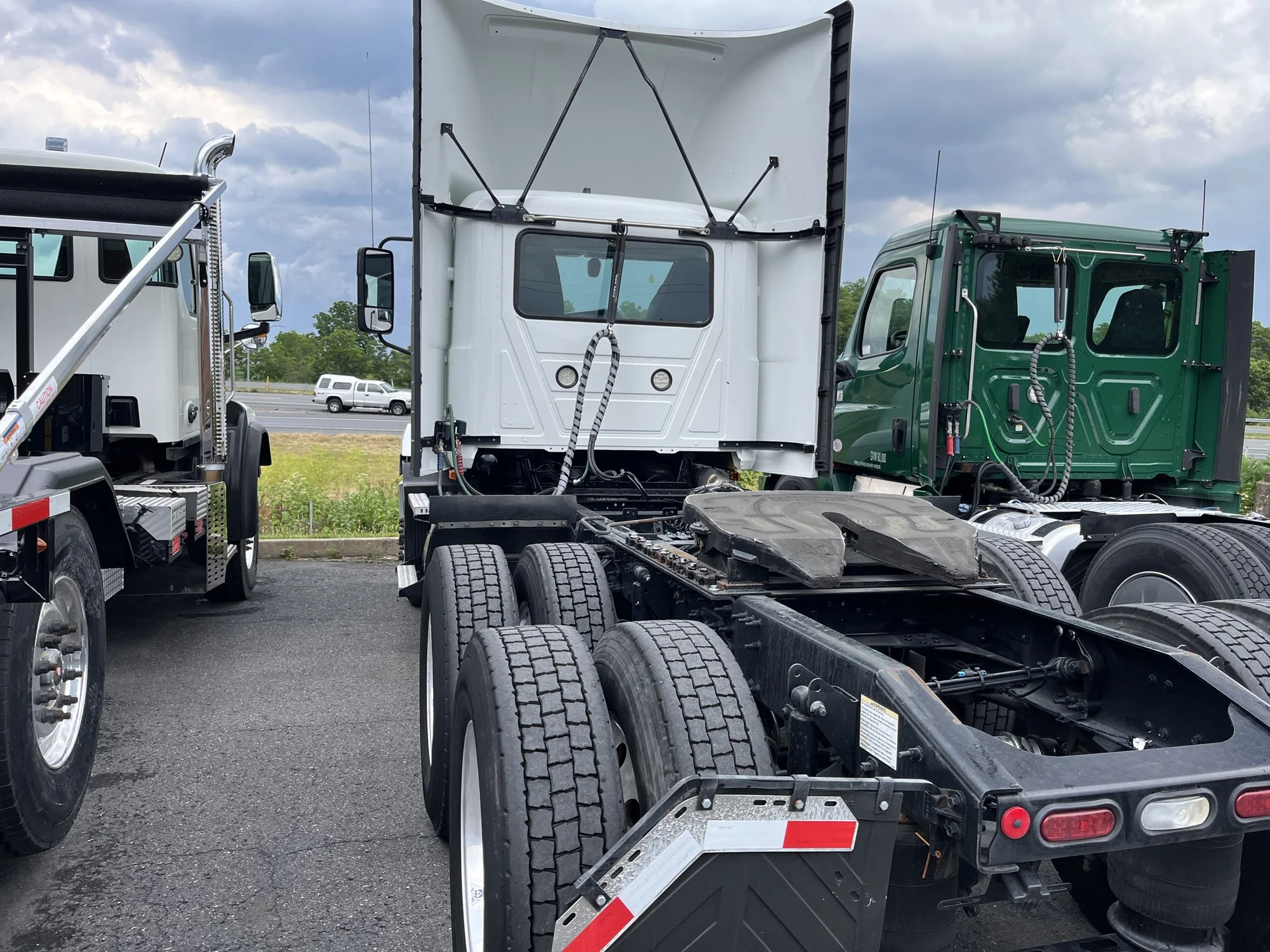 2023 Mack Anthem in Ephrata, PA — photo 4