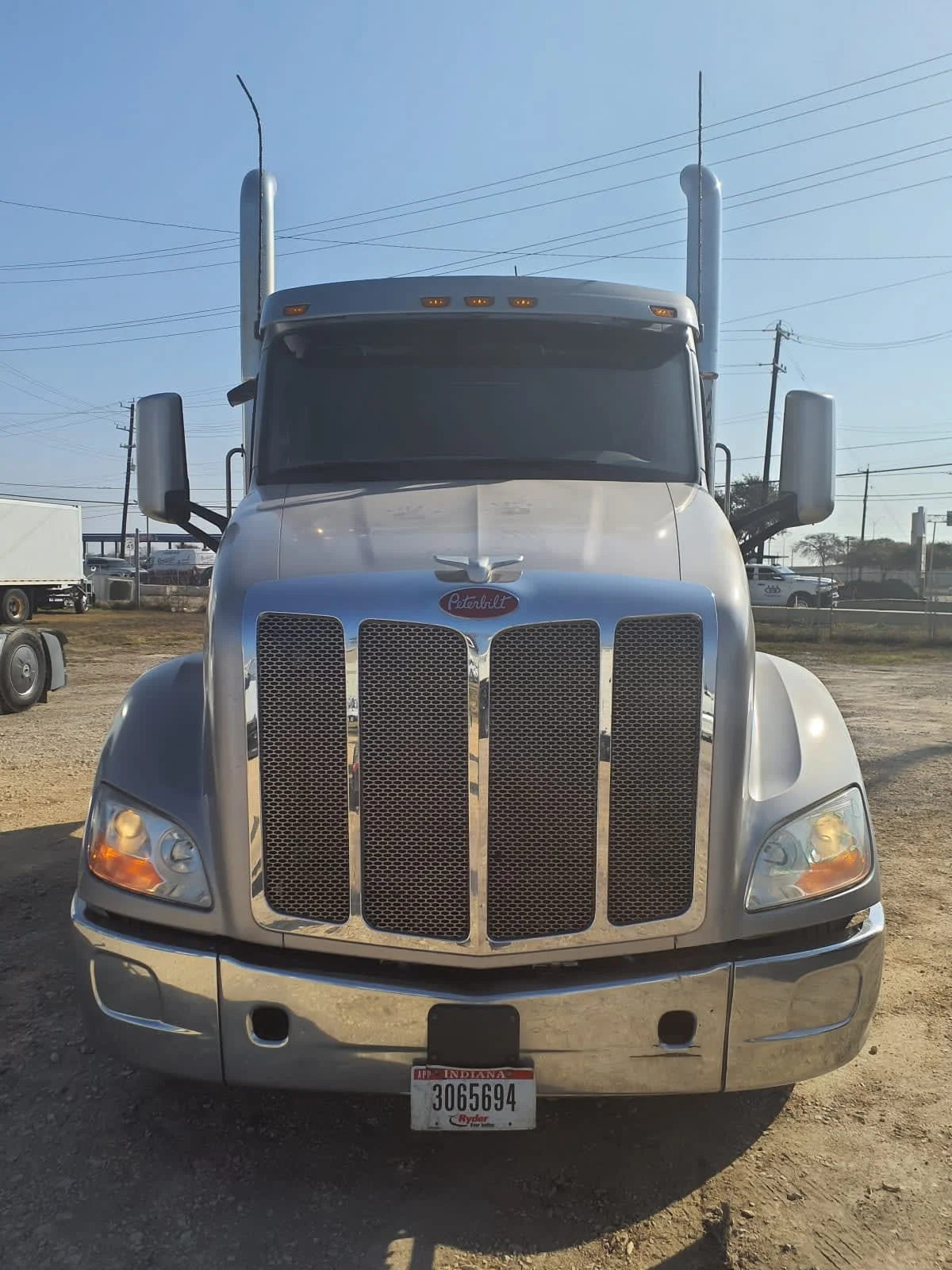 2021 Peterbilt 579 - image 2