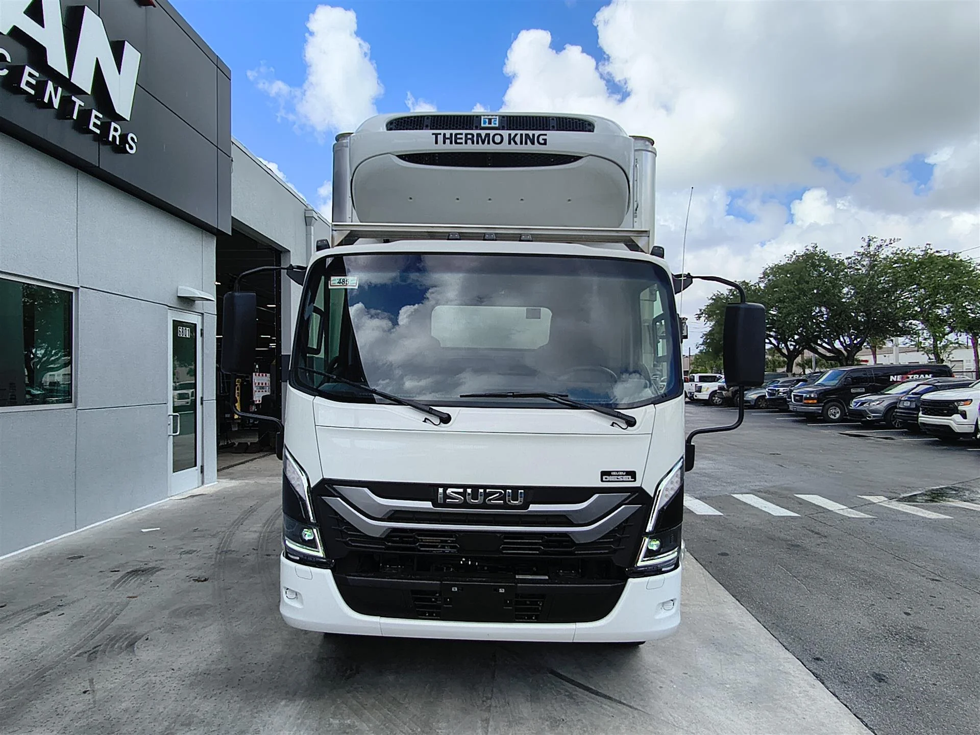 2026 Isuzu NRR in Miami, FL — photo 2
