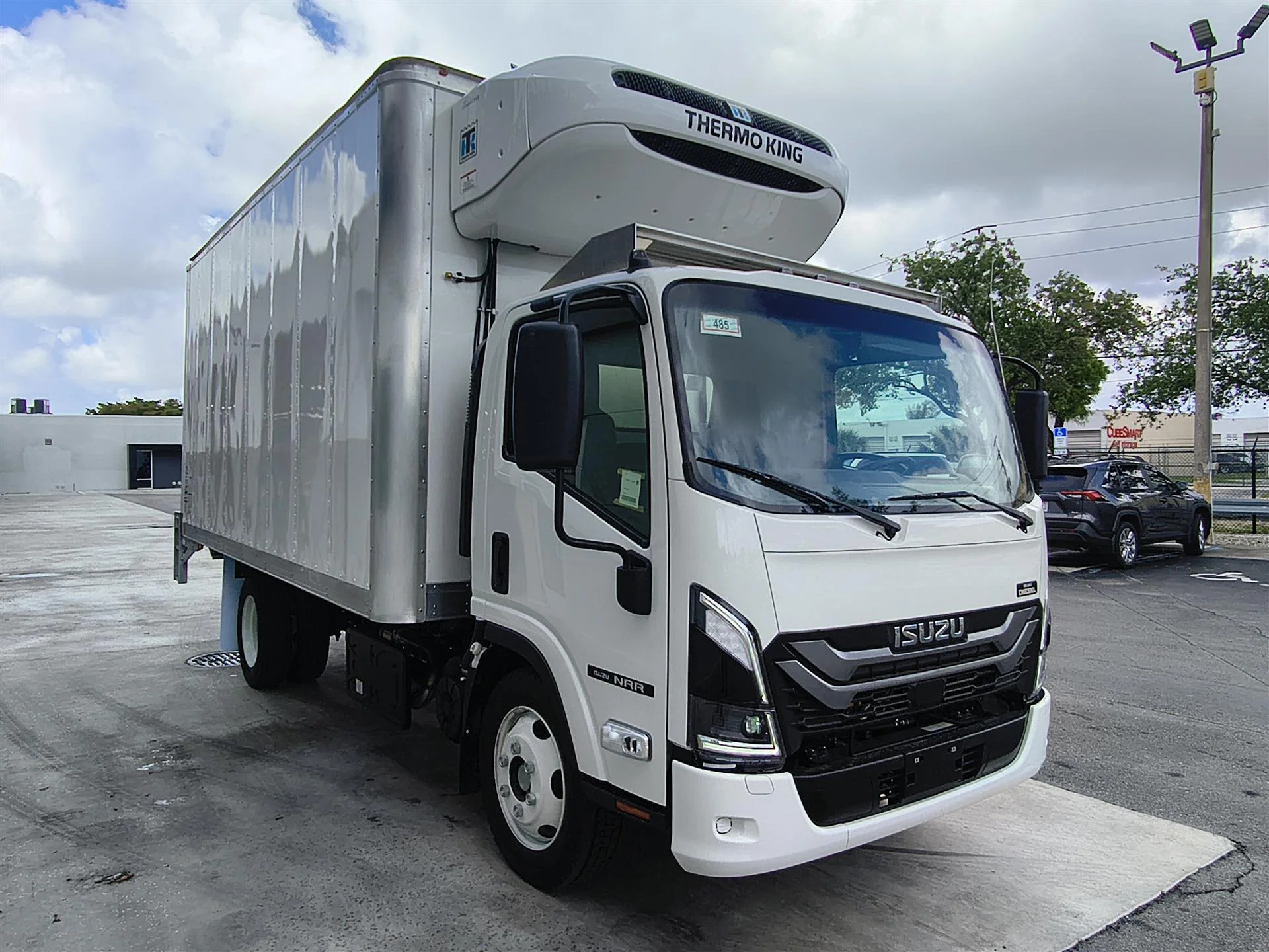 2026 Isuzu NRR in Miami, FL — photo 3
