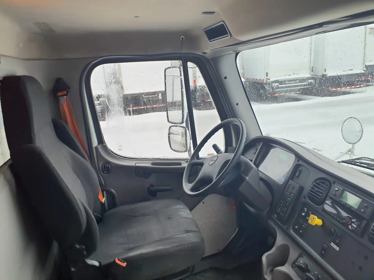 2019 Freightliner M2 106 in Wayland, MI — photo 8