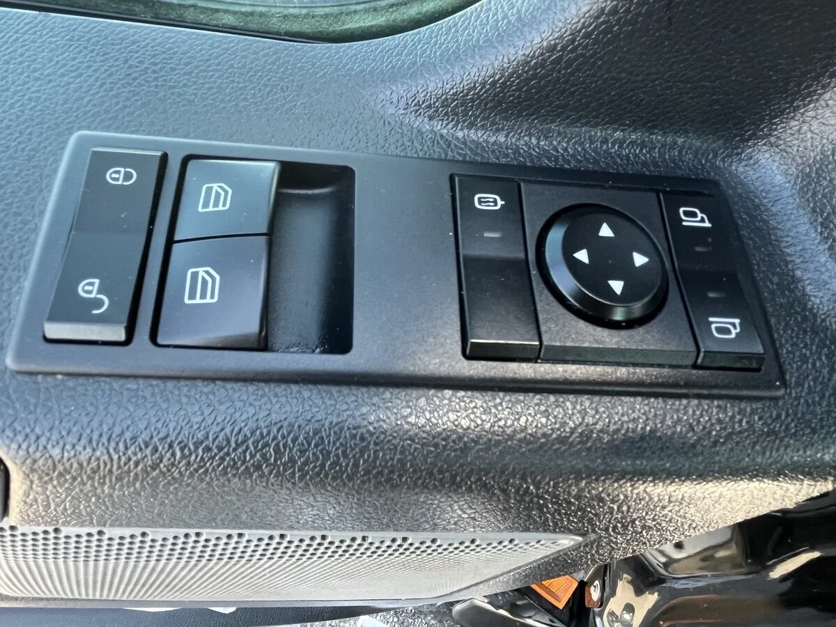 2020 Freightliner Cascadia — photo 24