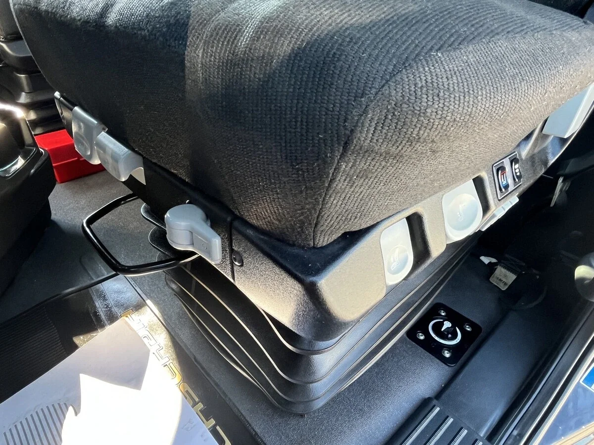 2020 Freightliner Cascadia — photo 22