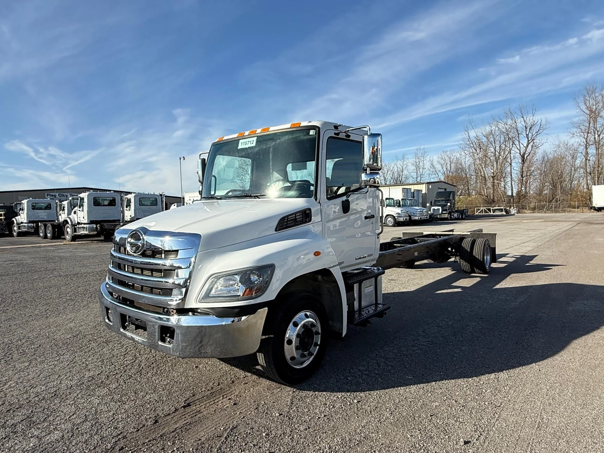 2020 Hino 268 in Findlay, OH