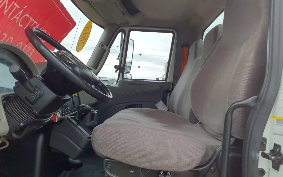 2018 International 4300 in Birmingham, AL — photo 7