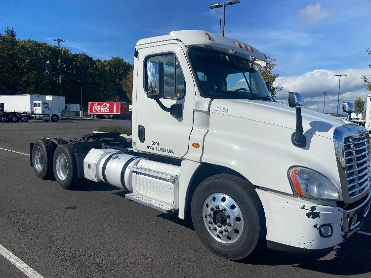 2017 Freightliner Cascadia in Everett, WA