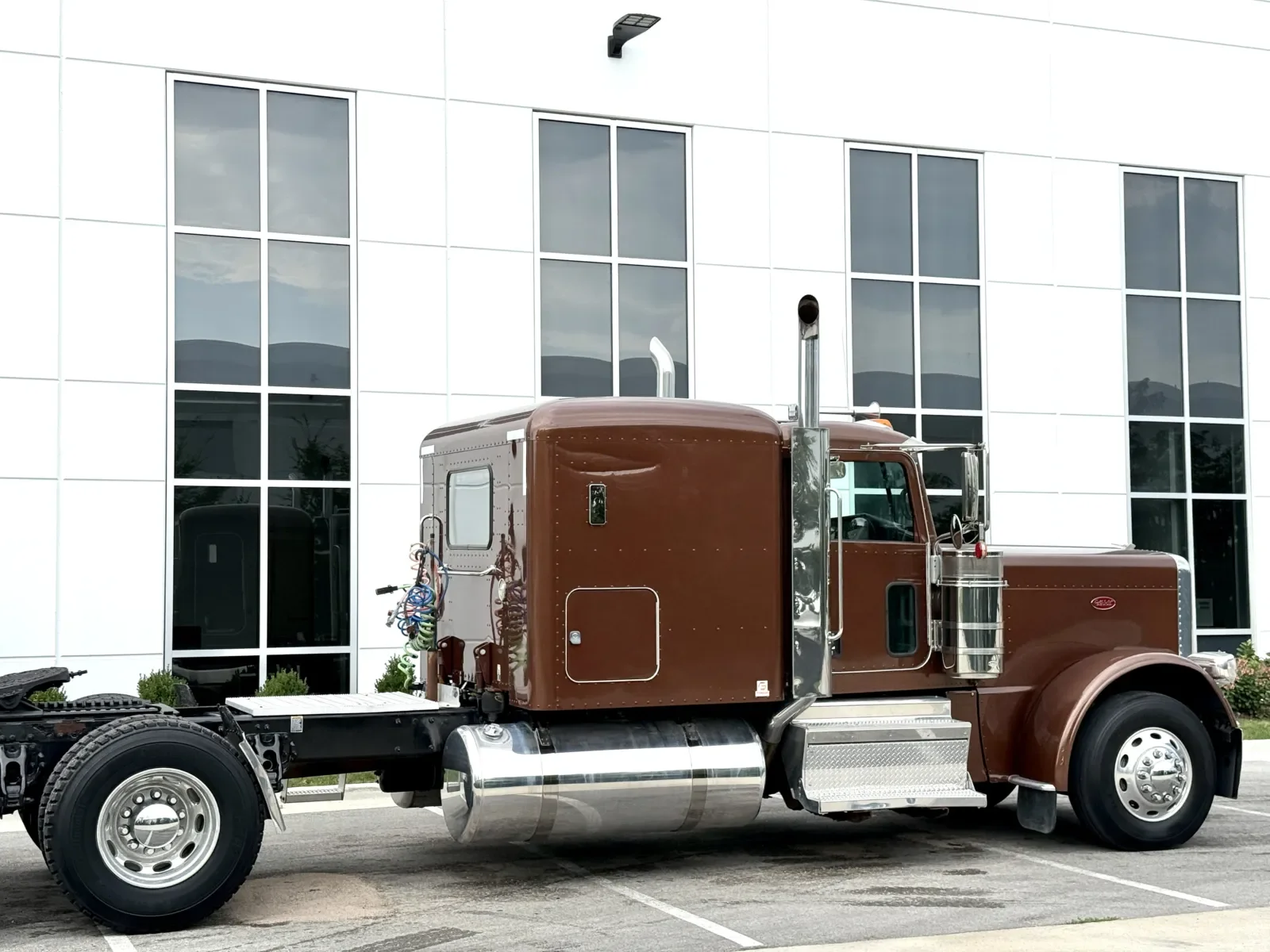 2018 Peterbilt 389 in New Lenox, IL — photo 7
