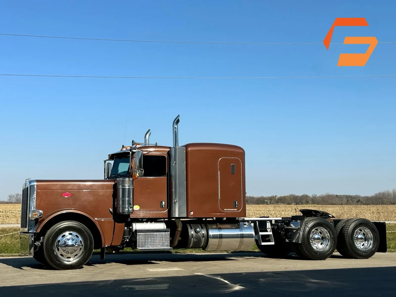 2018 Peterbilt 389 in New Lenox, IL