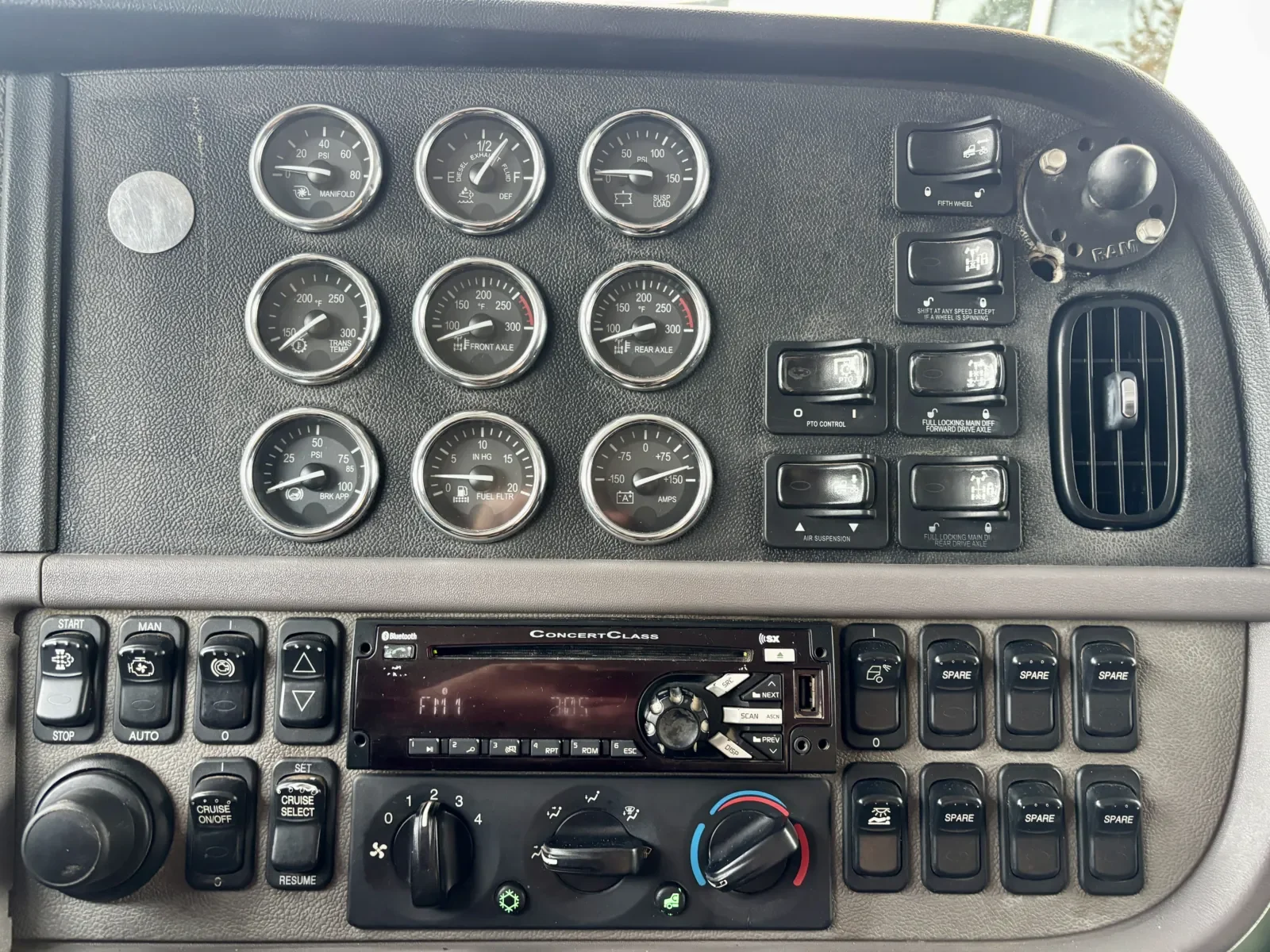 2016 Peterbilt 389 in Greer, SC — photo 18