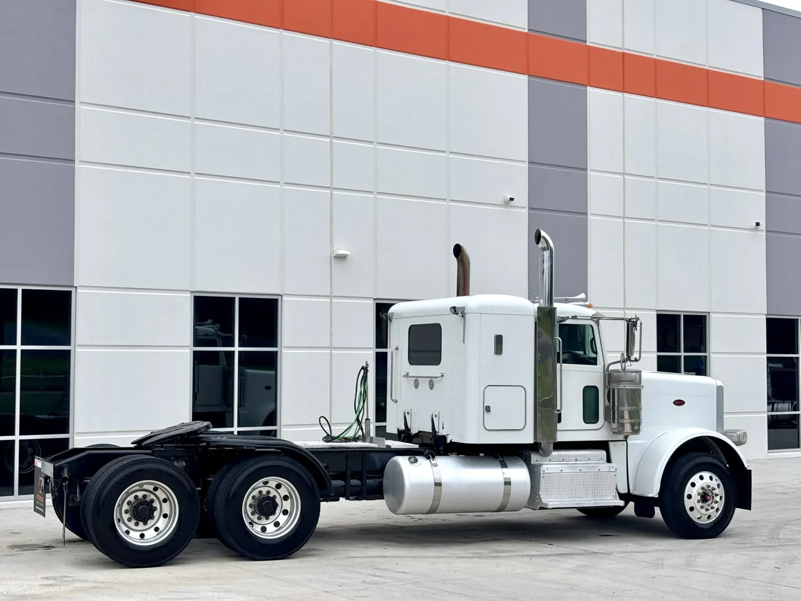 2016 Peterbilt 389 in Greer, SC — photo 5