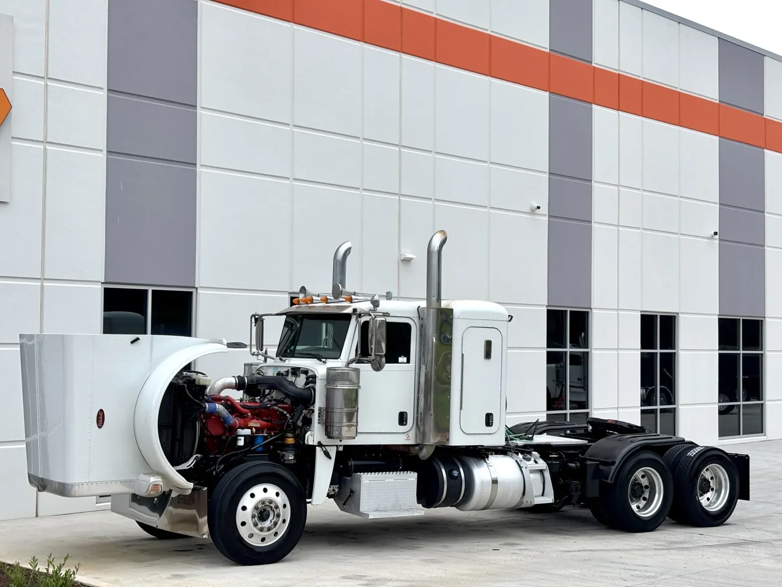 2016 Peterbilt 389 in Greer, SC — photo 10