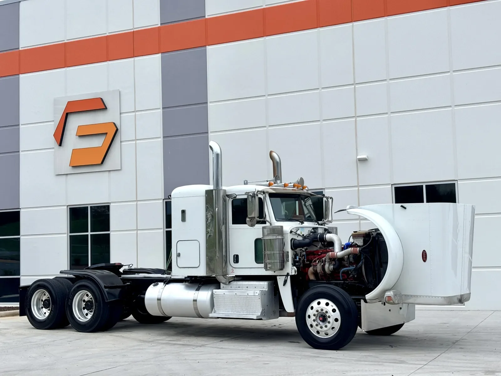 2016 Peterbilt 389 in Greer, SC — photo 9