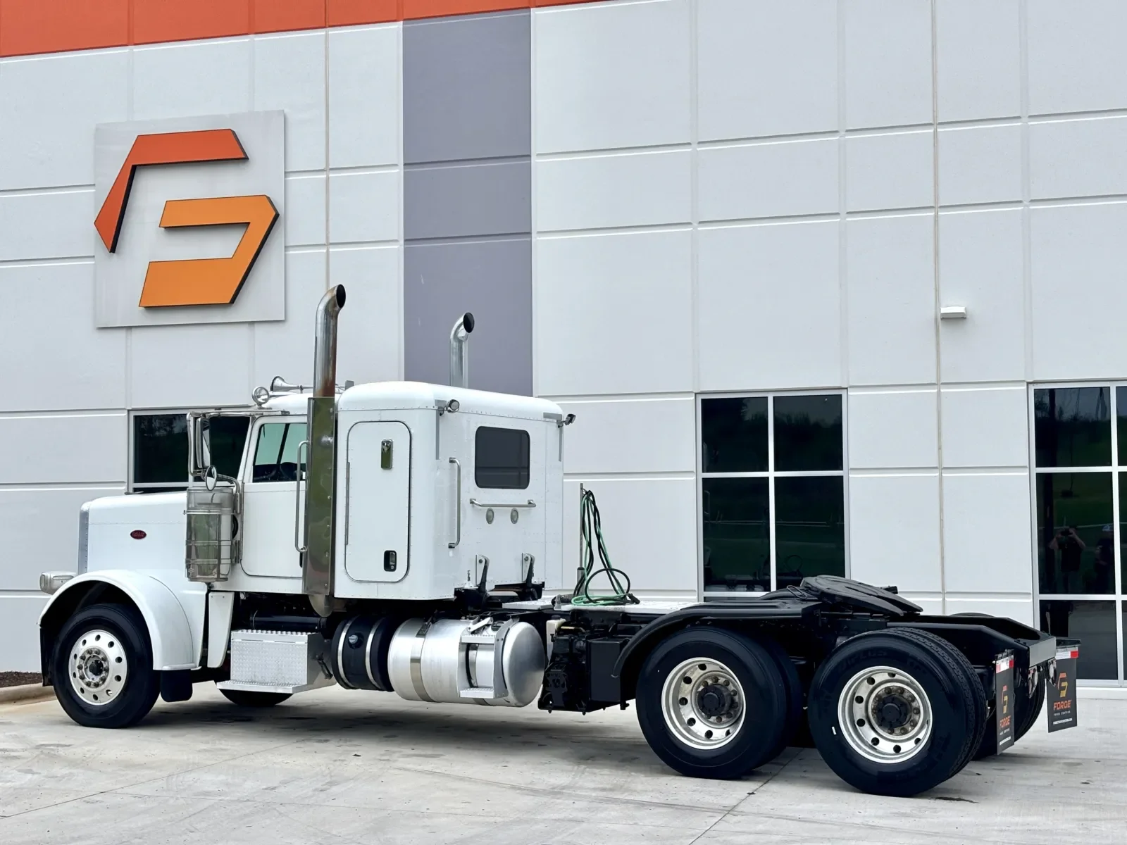 2016 Peterbilt 389 in Greer, SC — photo 6