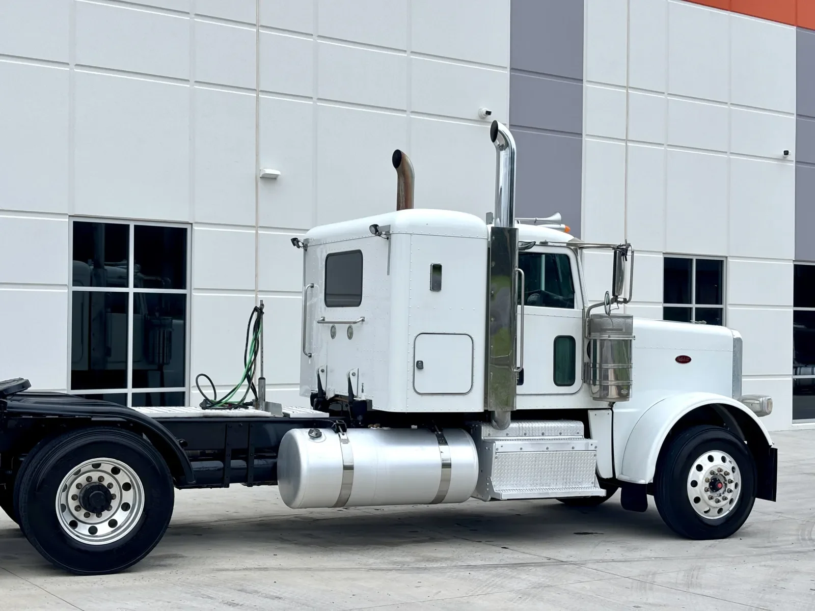 2016 Peterbilt 389 in Greer, SC — photo 7