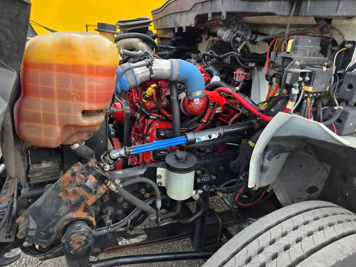 2020 International MV - image 9