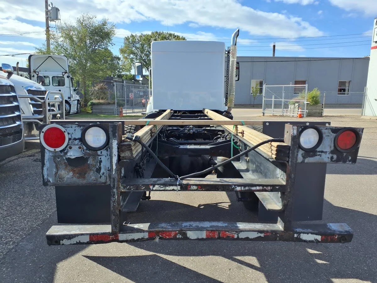 2020 Kenworth T370 in Minneapolis, MN — photo 5