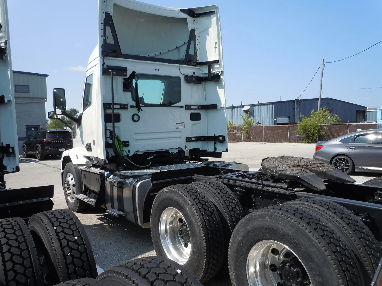 2027 Mack Anthem in Chicago Heights, IL — photo 2