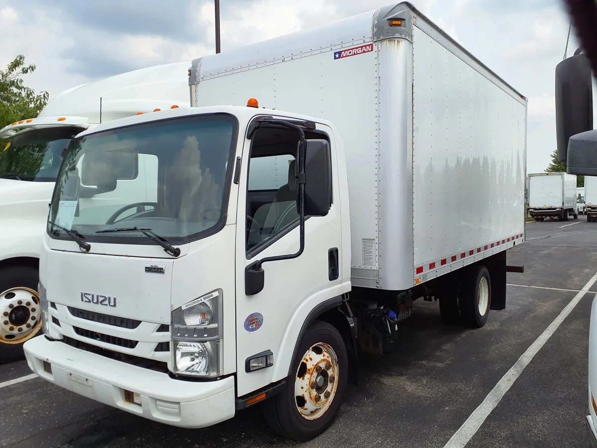 2016 Isuzu NRR in Altoona, IA