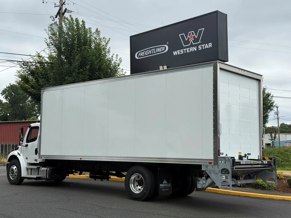 2026 Freightliner M2 106 in Portland, OR — photo 4