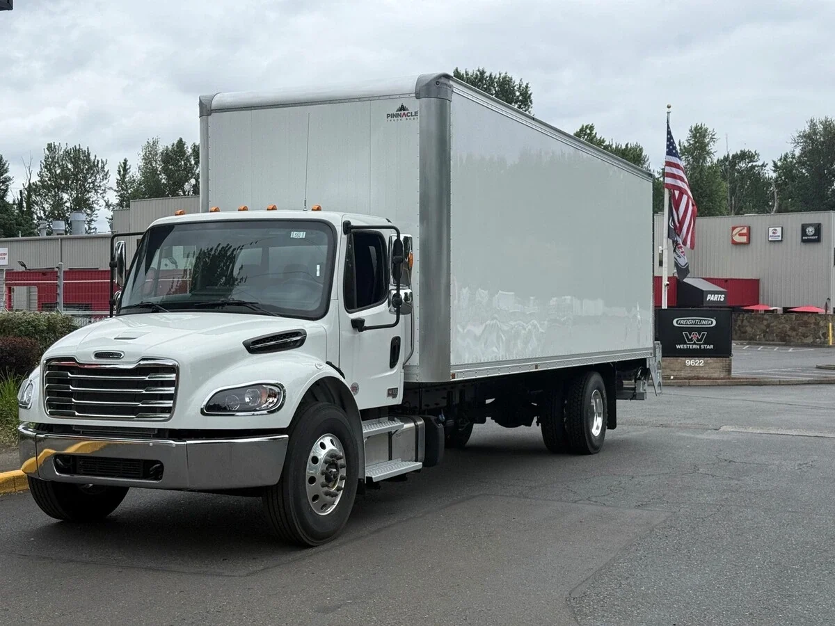 2026 Freightliner M2 106 in Portland, OR — photo 2