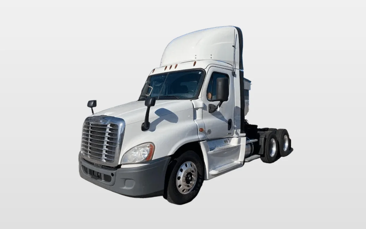 2017 Freightliner Cascadia - image 1