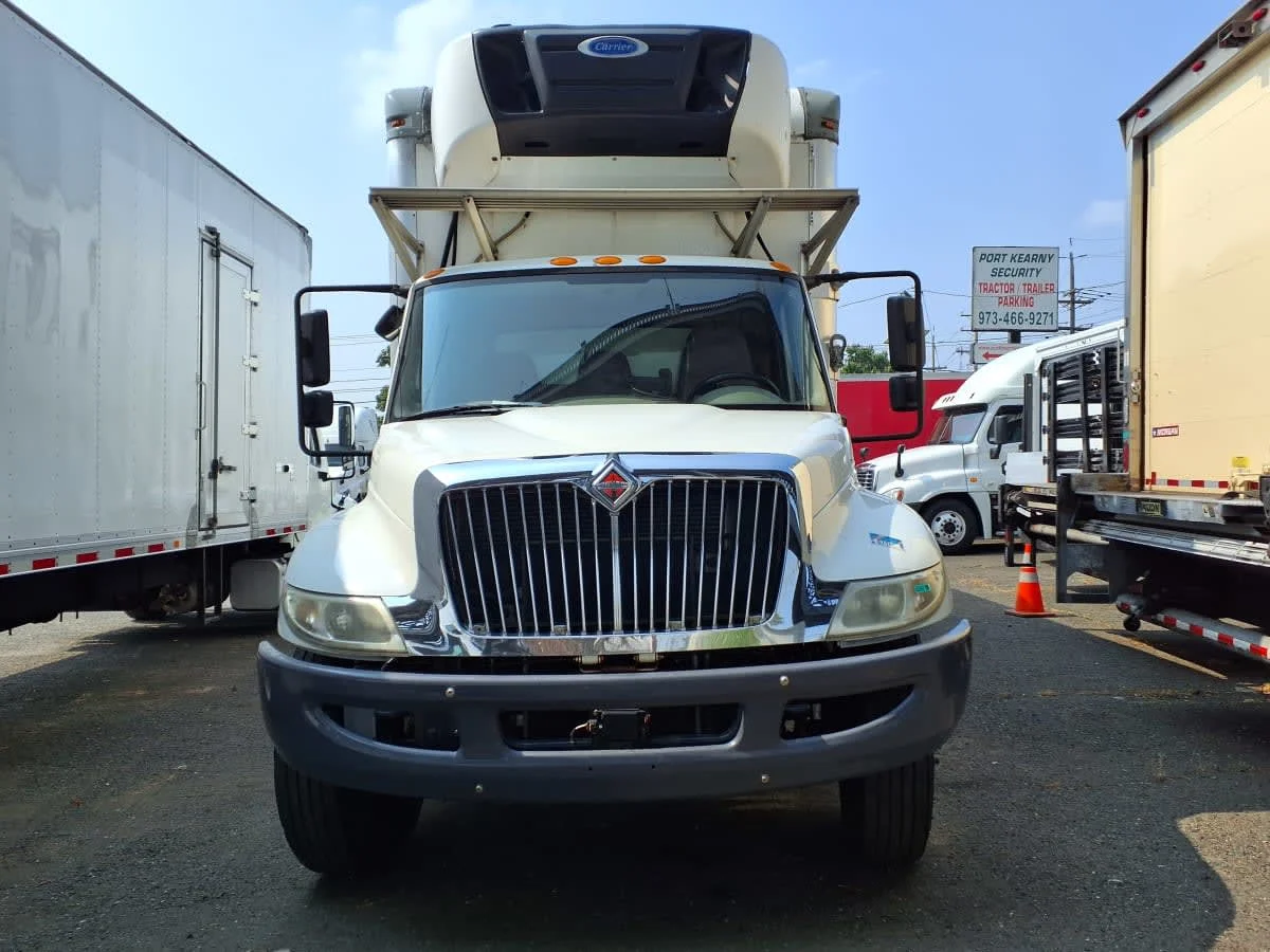 2018 International 4300 in Newark, NJ — photo 2