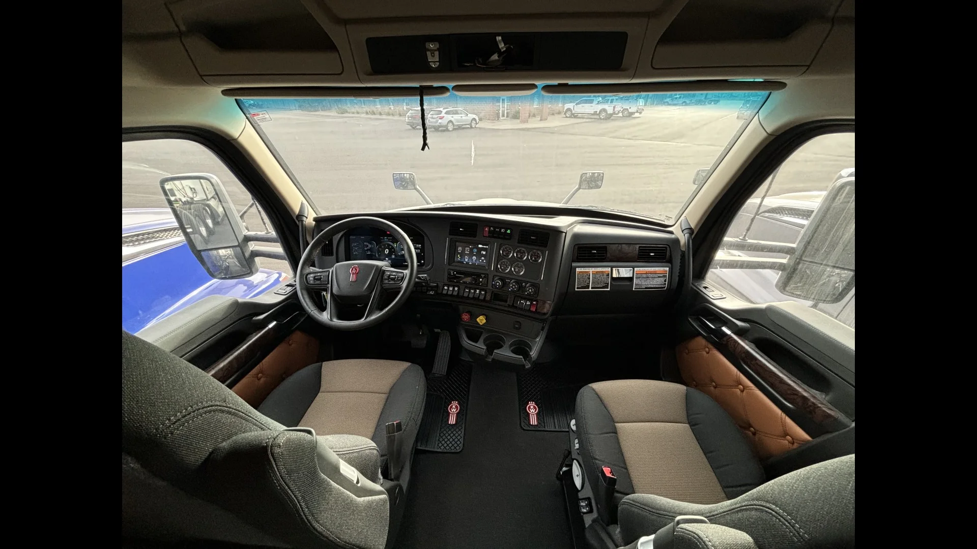 2024 Kenworth T680 - image 11