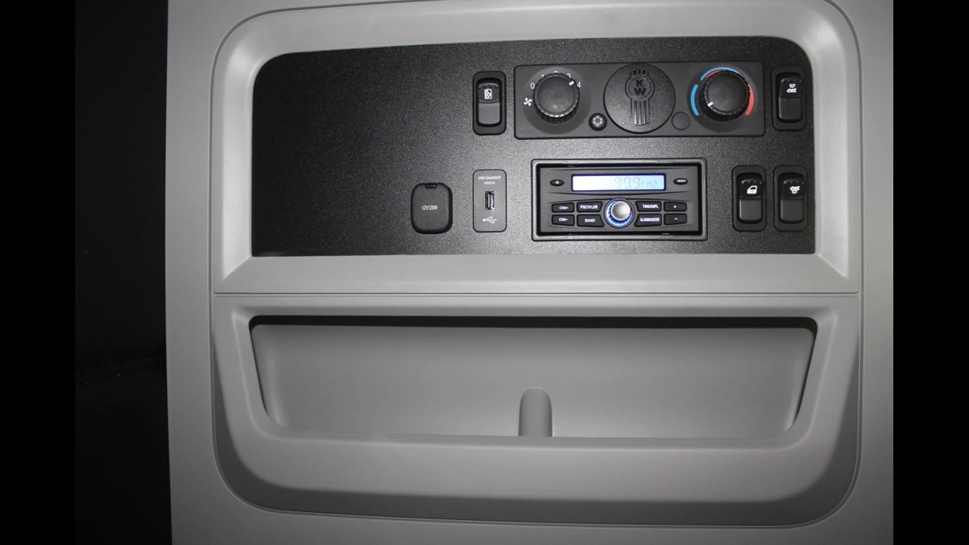 2024 Kenworth T680 - image 20