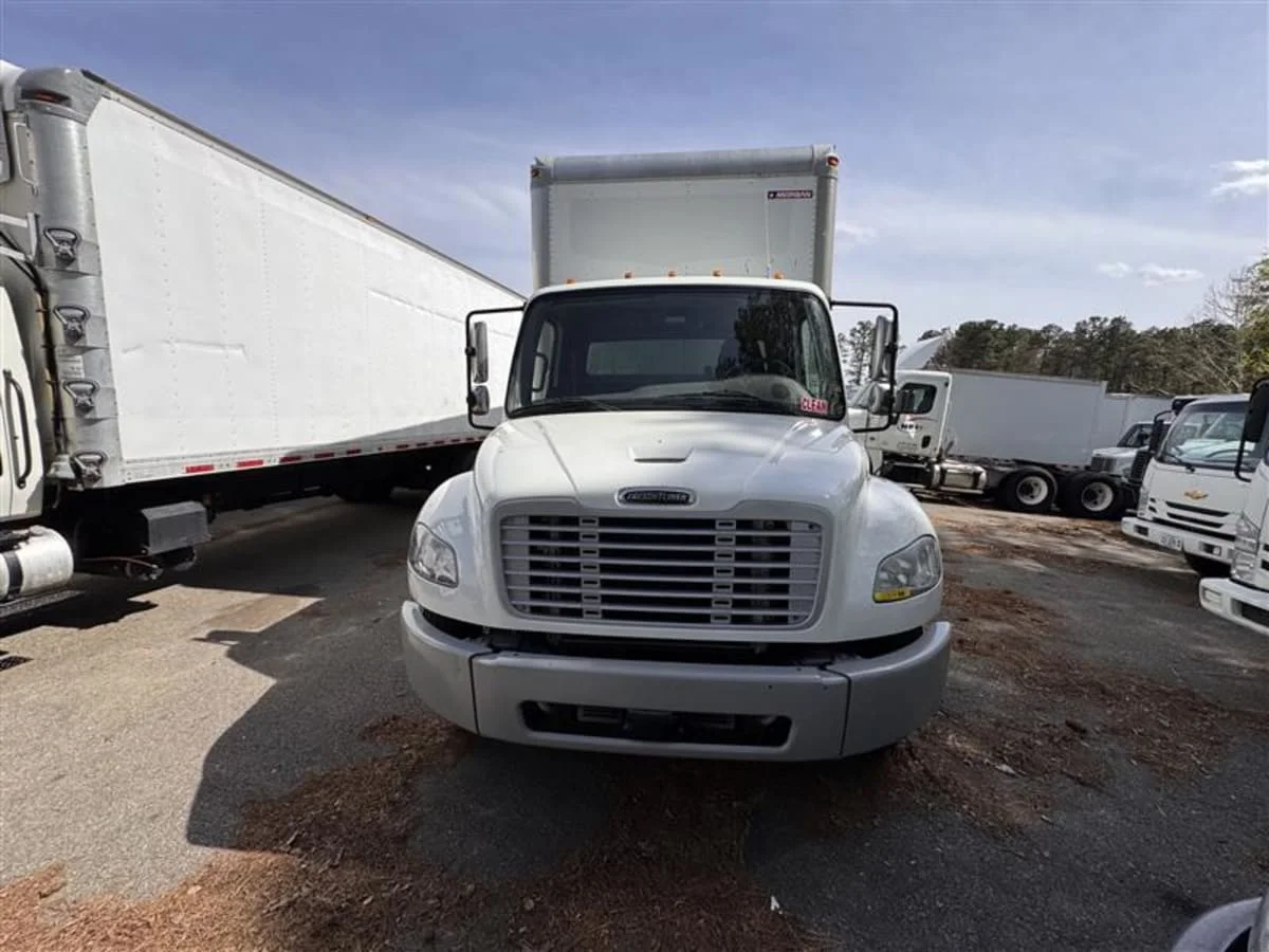 2019 Freightliner M2 106 in Ashland, VA — photo 2