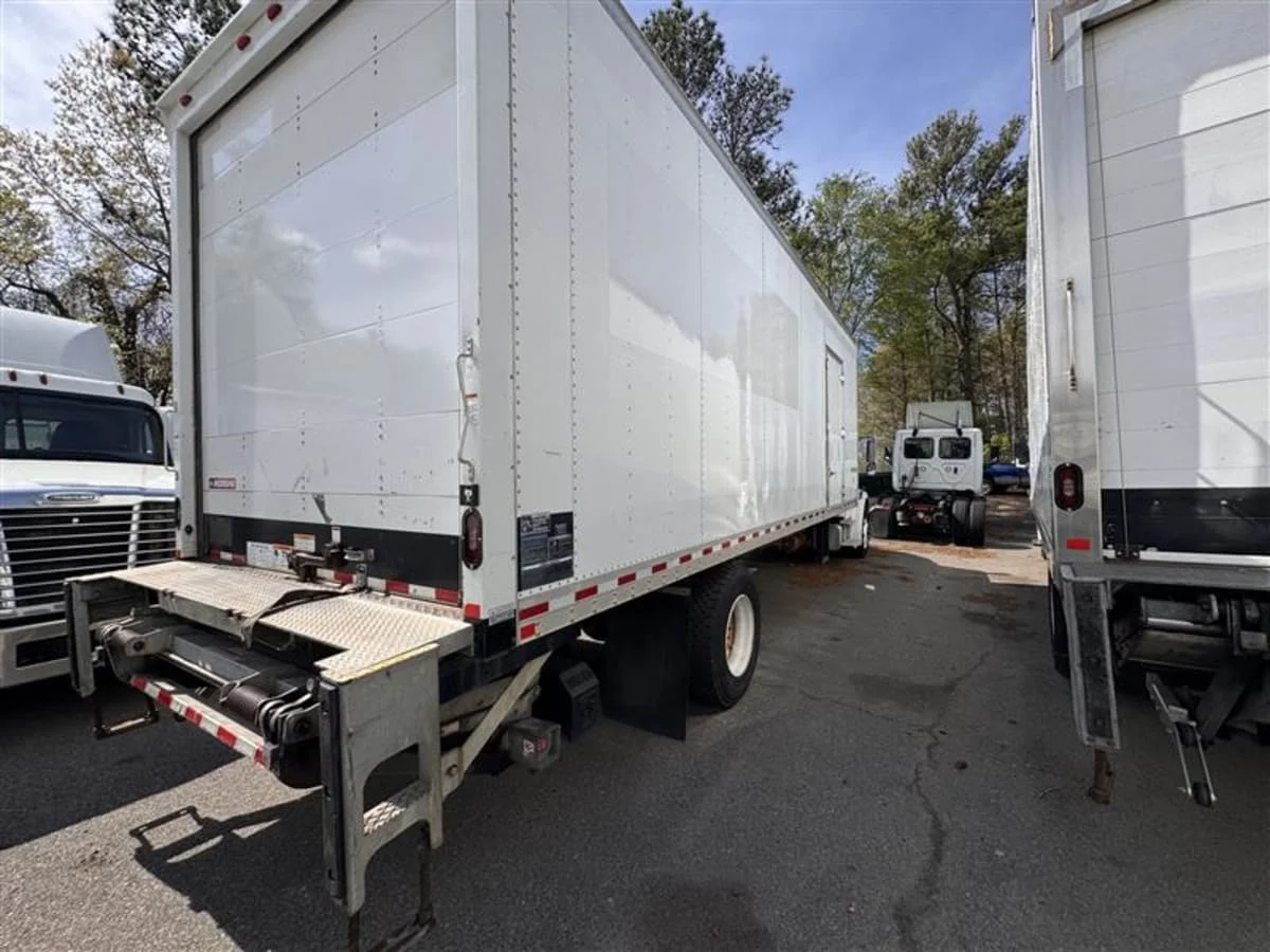 2019 Freightliner M2 106 in Ashland, VA — photo 4
