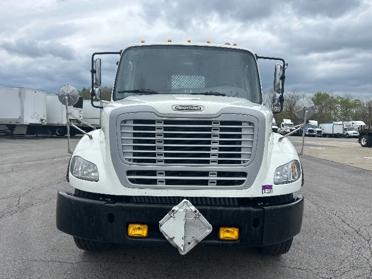 2019 Freightliner M2 112 in Zelienople, PA — photo 2