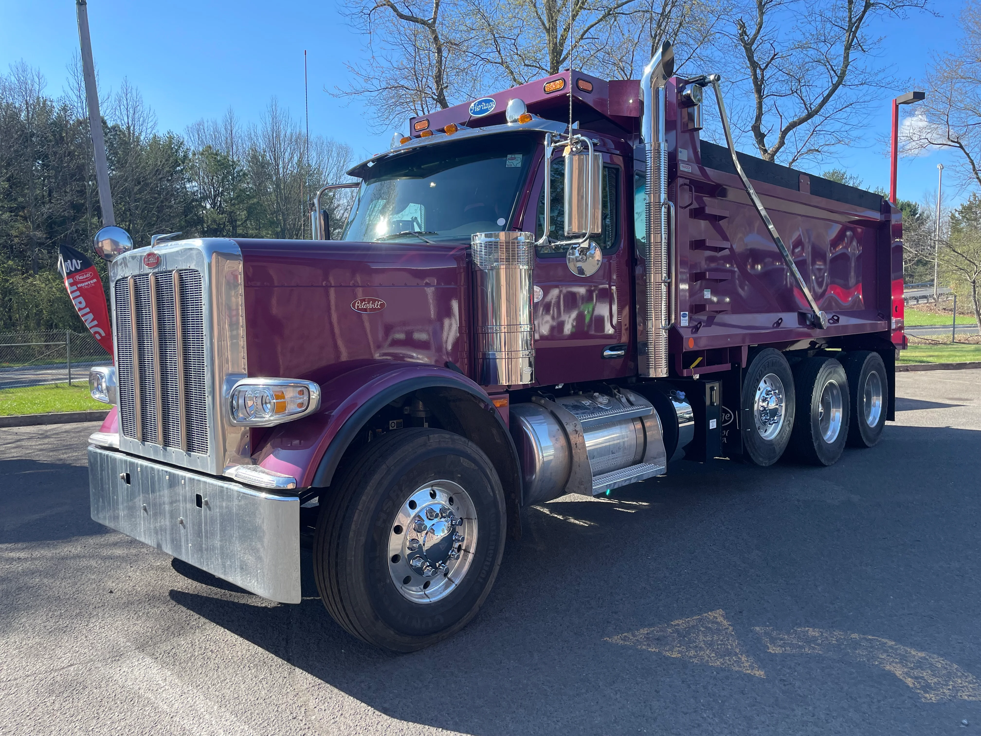 2027 Peterbilt 589 in CLARKSBURG, WV