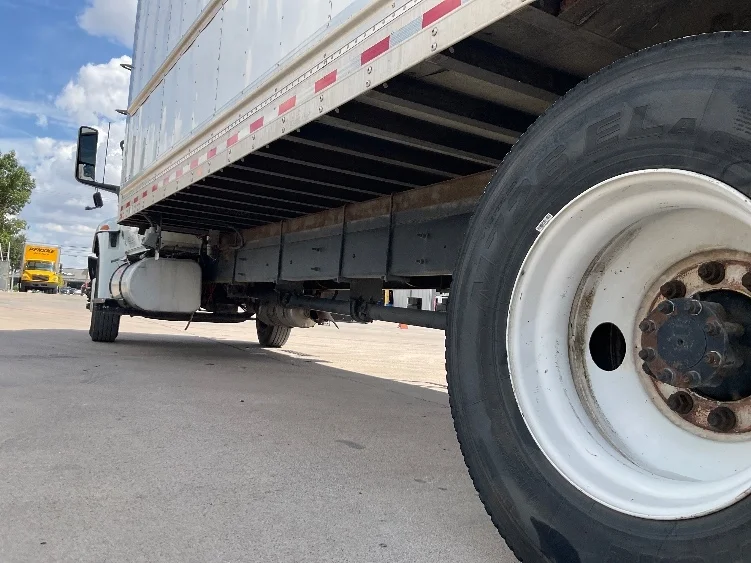 2022 International MV - image 5