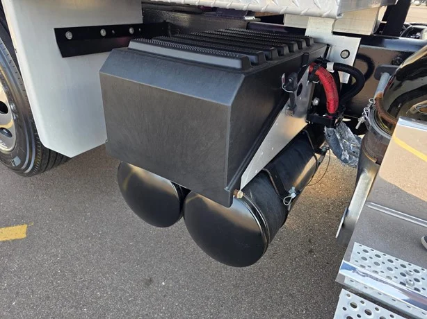 2024 International HX in MN — photo 10