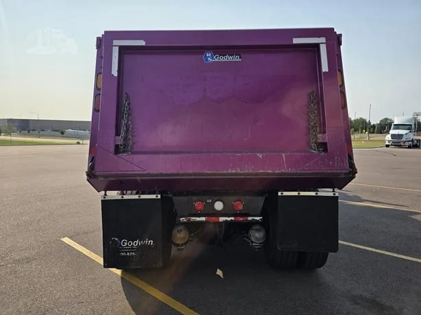 2024 International HX in MN — photo 4