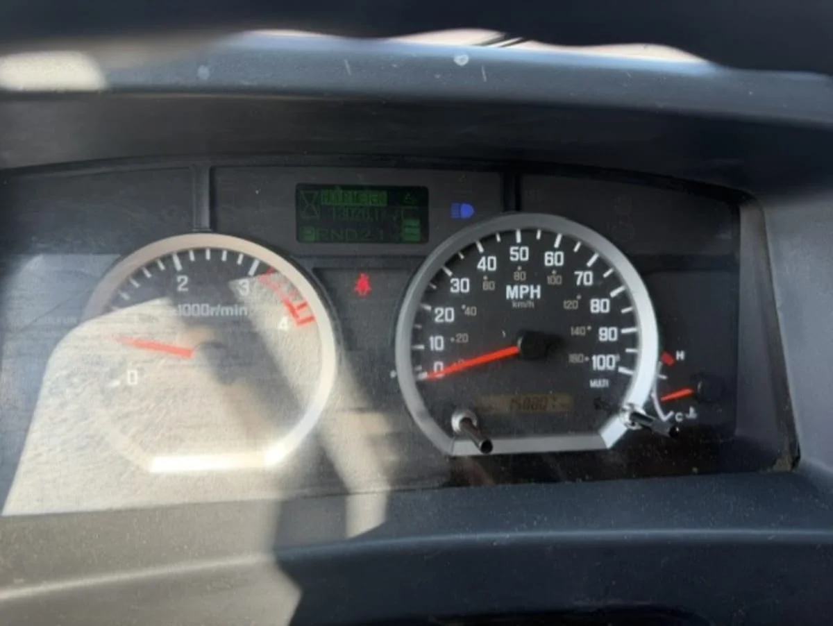 2020 Isuzu NQR in Farmingdale, NY — photo 14