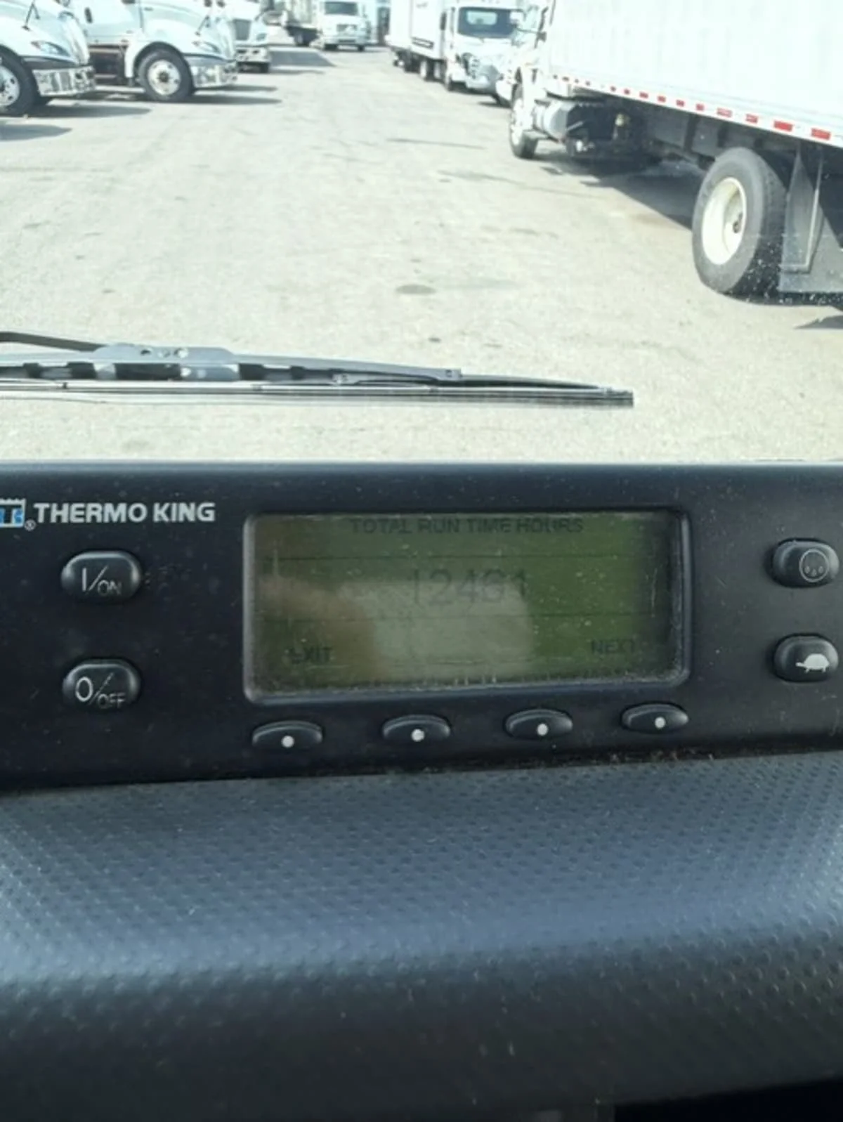 2020 Isuzu NQR in Farmingdale, NY — photo 11