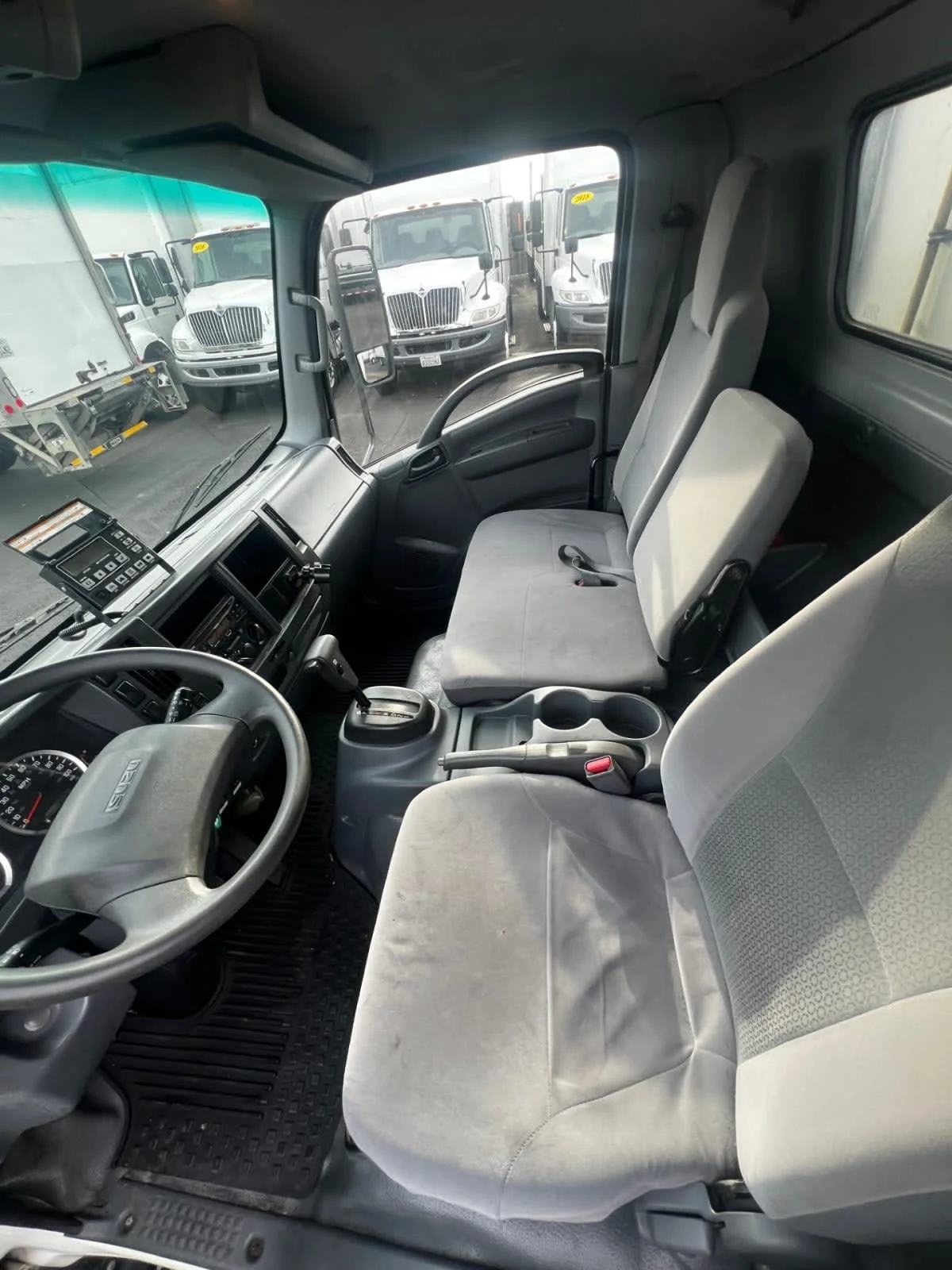 2017 Isuzu NPR - image 8